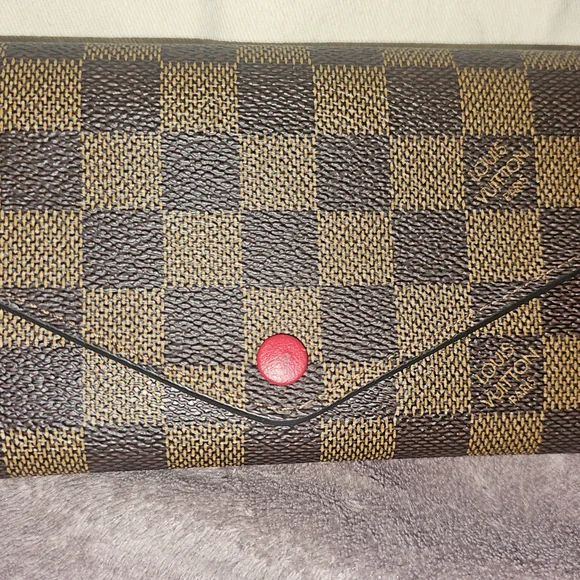Louis Vuitton Damier Ebene Wallet with Red Accent - Picture 2 of 12